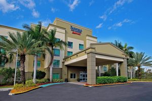 Alojamiento - Fairfield Inn & Suites Fort Lauderdale Airport-Cruise Port