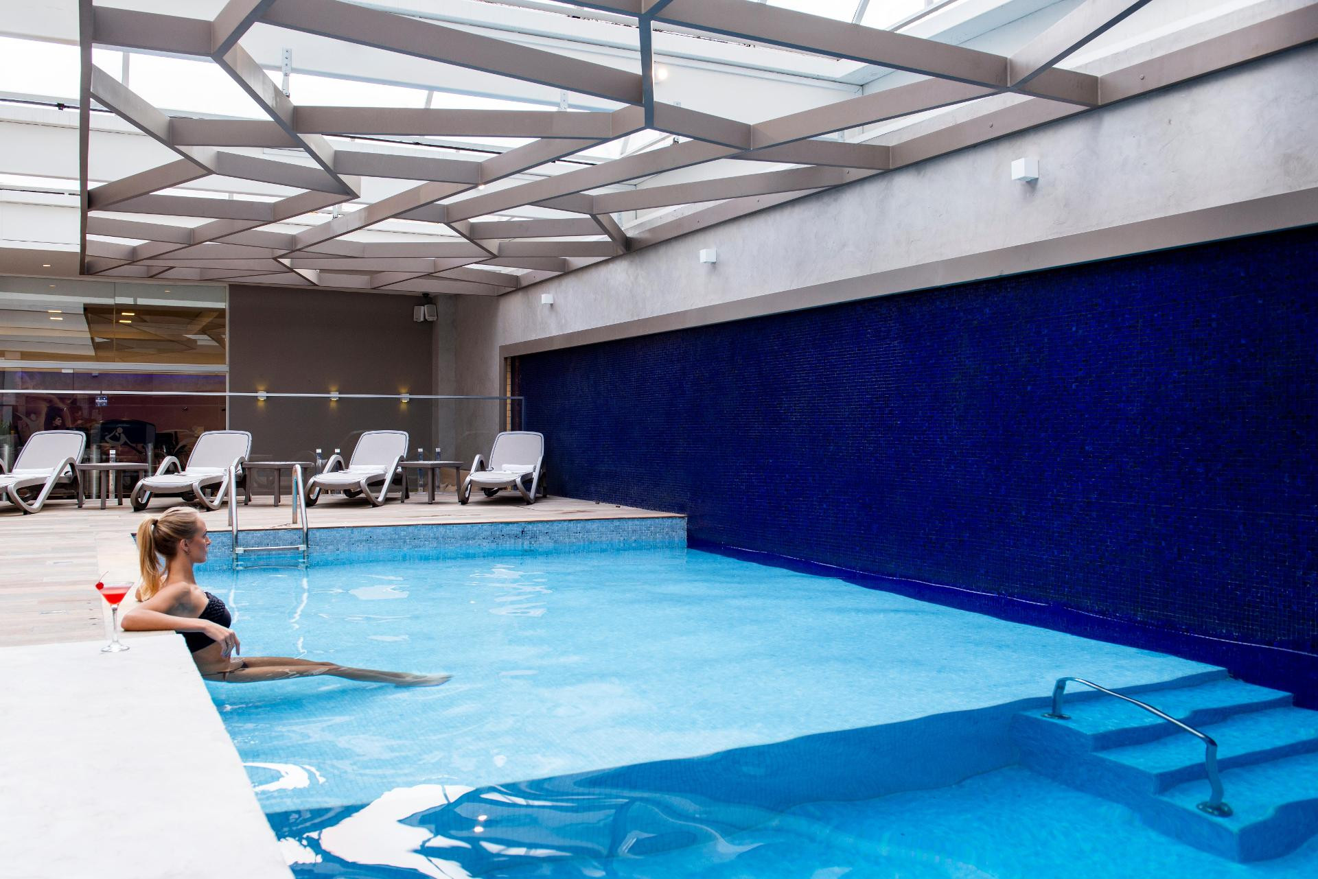 Vista Piscina Mercure Curitiba Batel