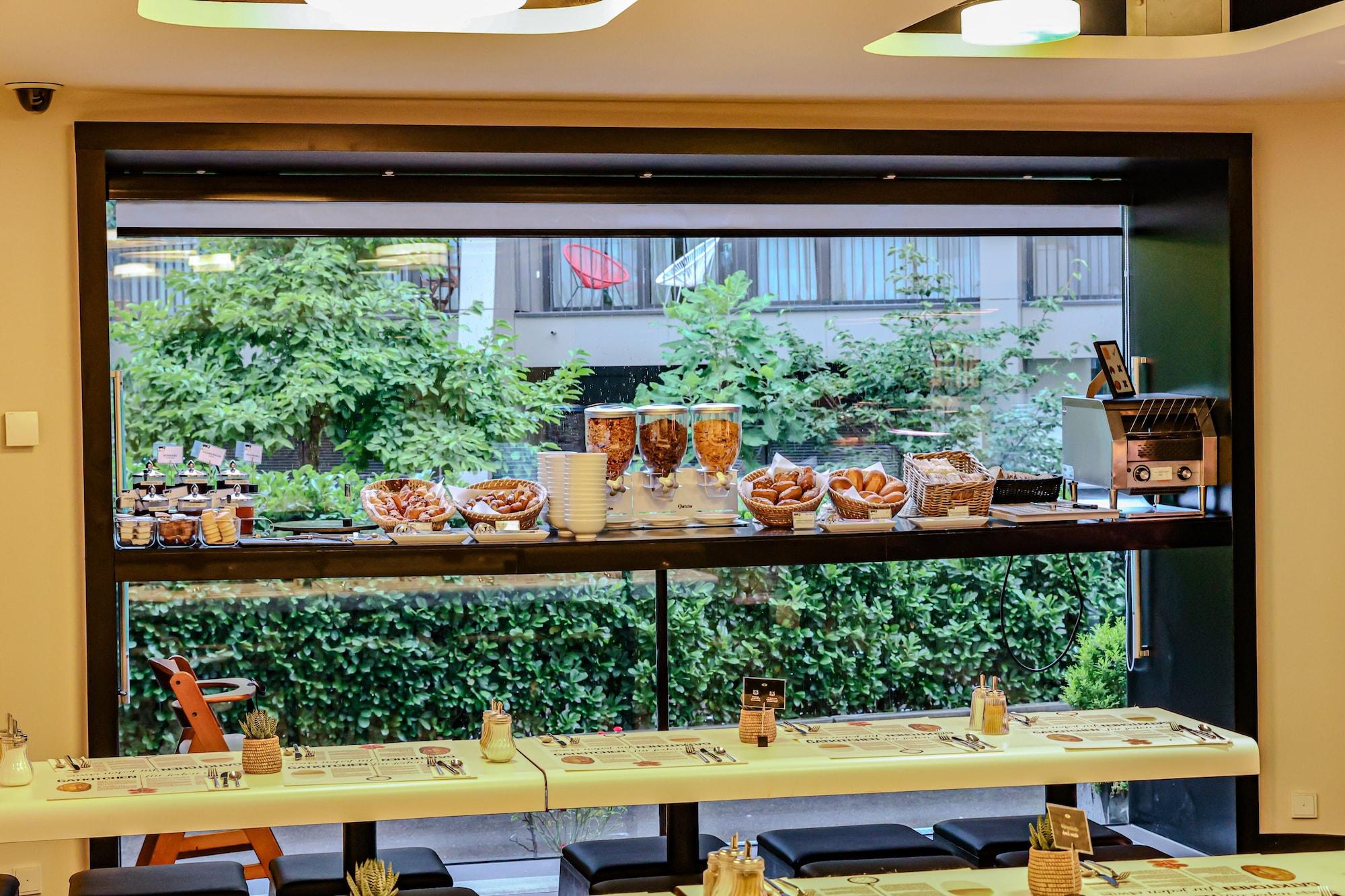 Restaurant Hotel Gat Point Charlie Berlin
