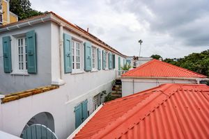 Alojamiento - At Home in the Tropics