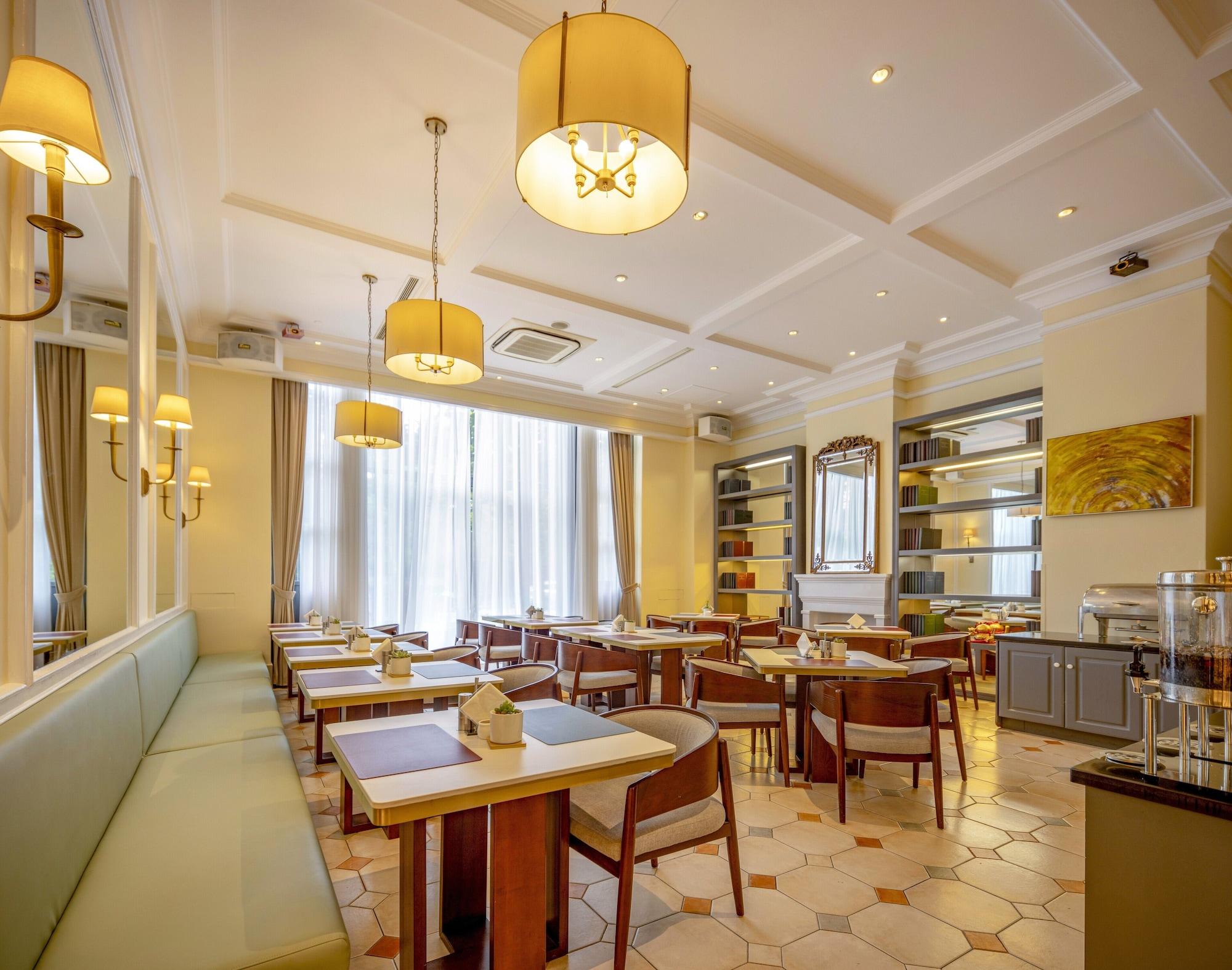 Restaurant Green Court Residence City Center Shanghai