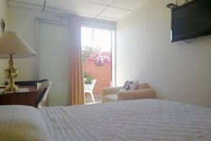 Alquiler Vacacional - Beautiful & Spacious Terrace Room w/a Garden