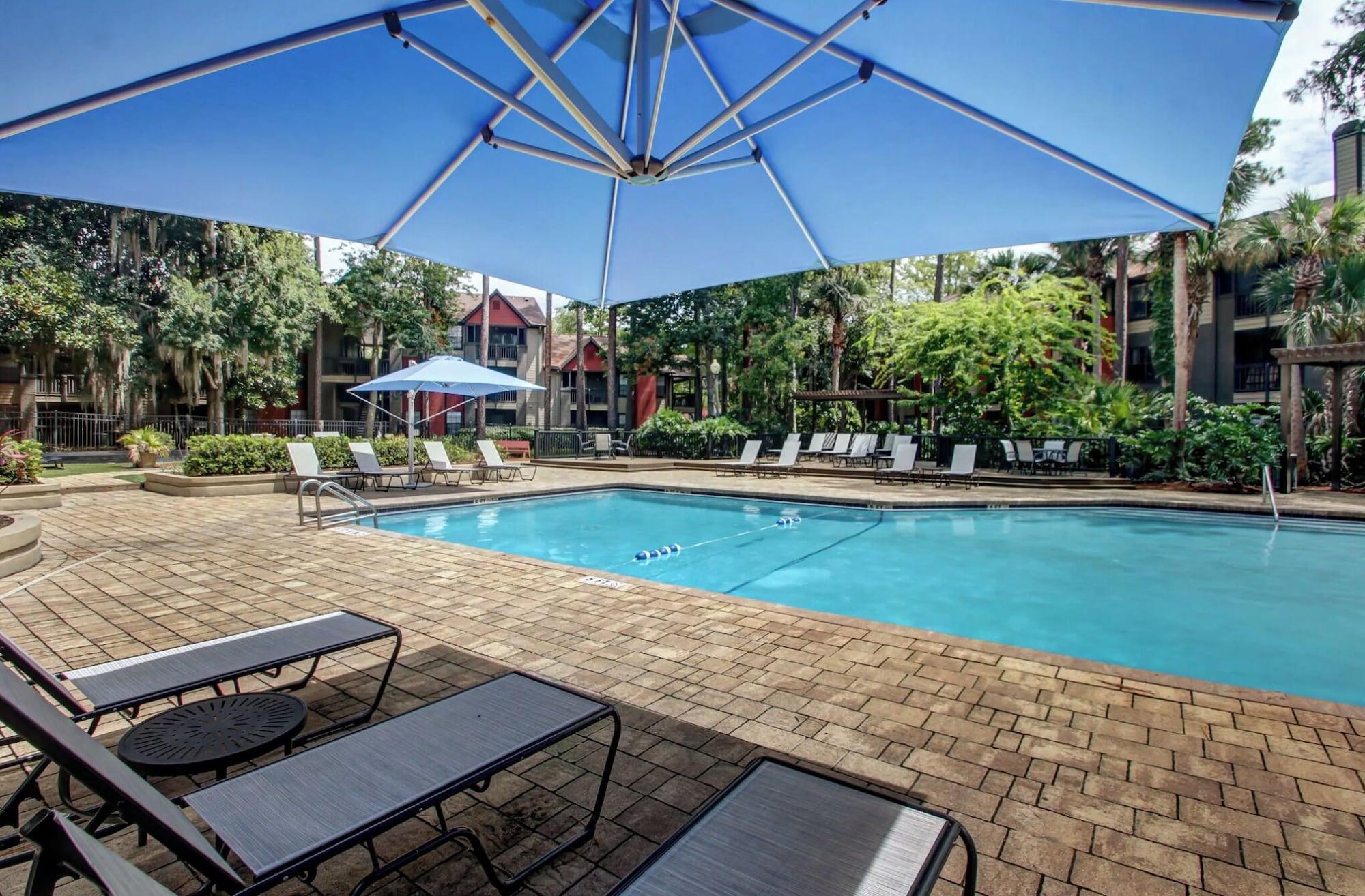 Varios Landing Jacksonville