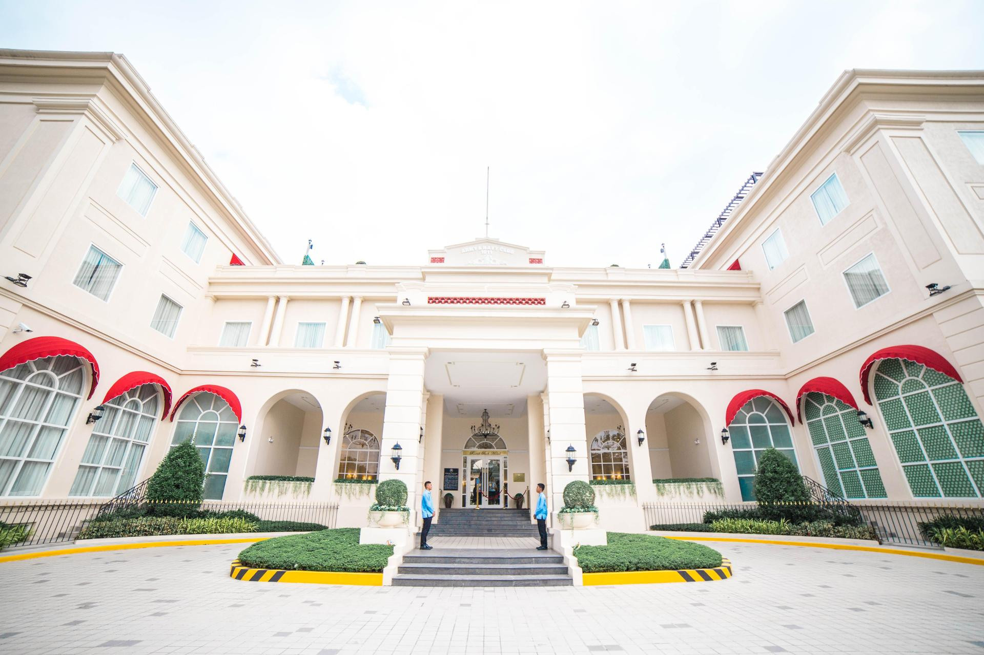 Vista Exterior Rizal Park Hotel