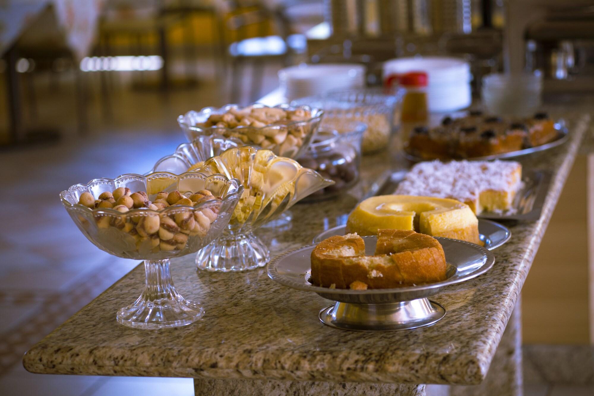Restaurant Oly Plaza Hotel