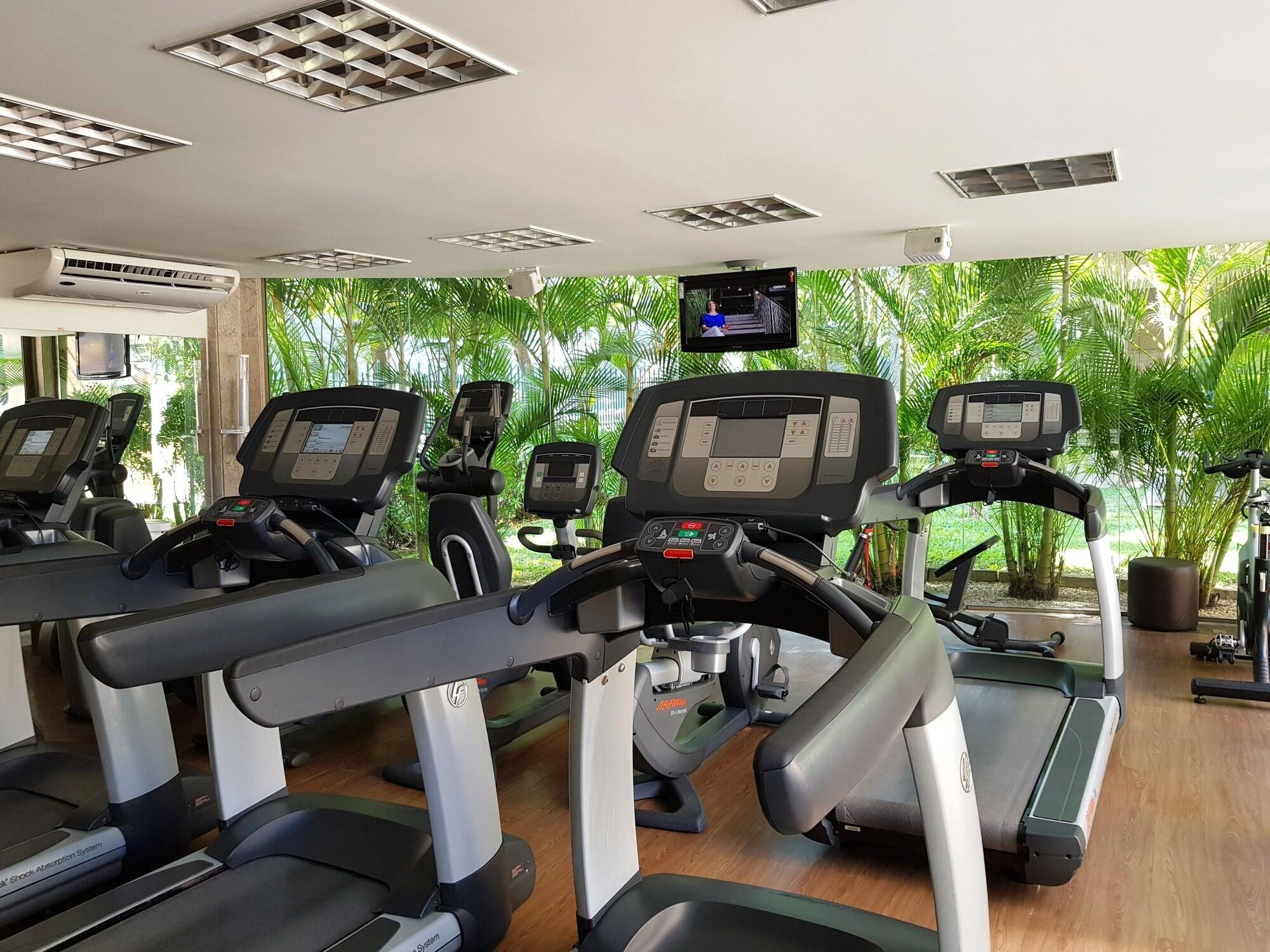 Gimnasio Apartamento em Cond de Luxo em Sao Conrado