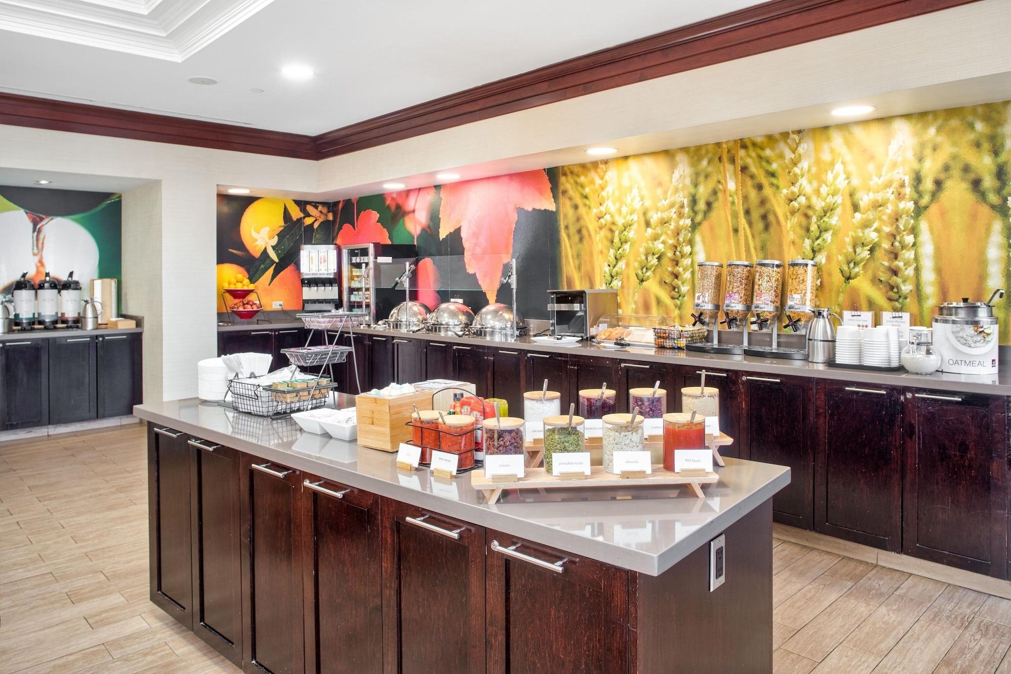 Restaurant Fairfield Inn and Suites by Marriott Toronto Airport