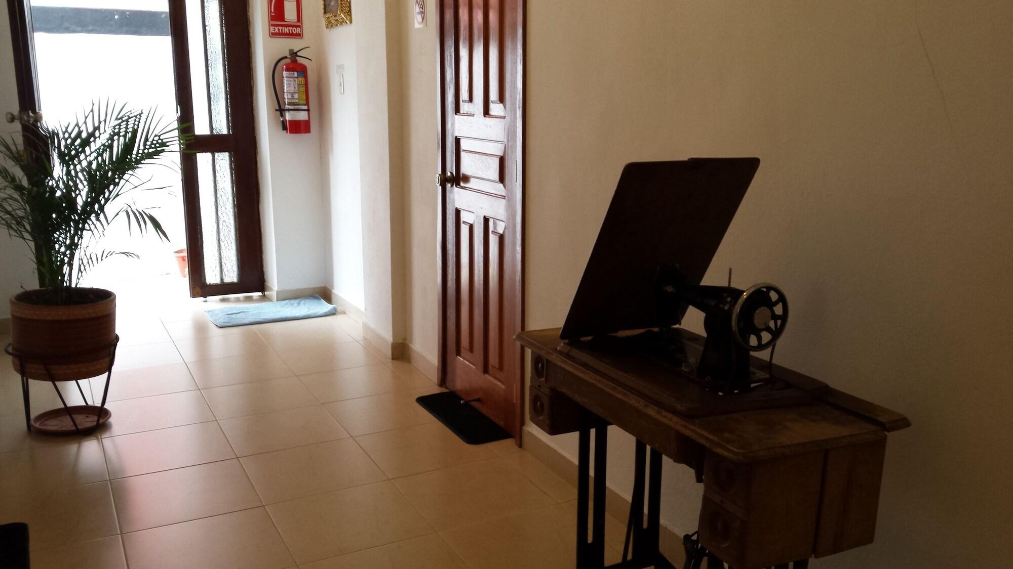 Varios Heritage Inn