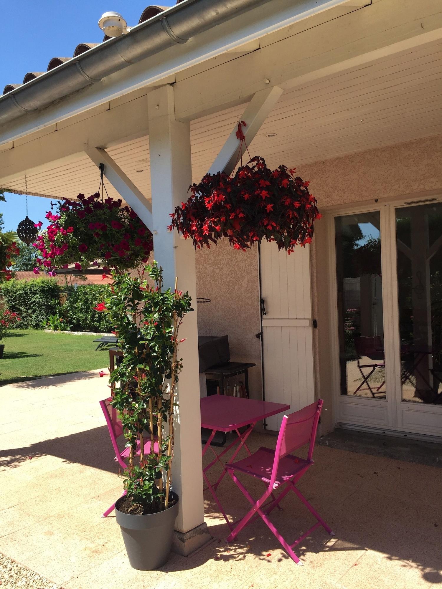 Vista Exterior Bed & Breakfast Les Tignoliers