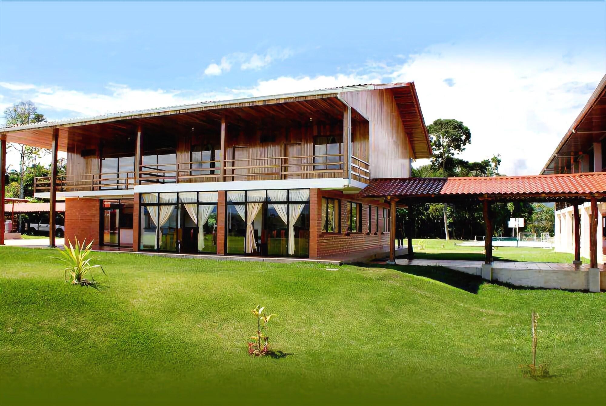 Vista Exterior Hosteria Farallon