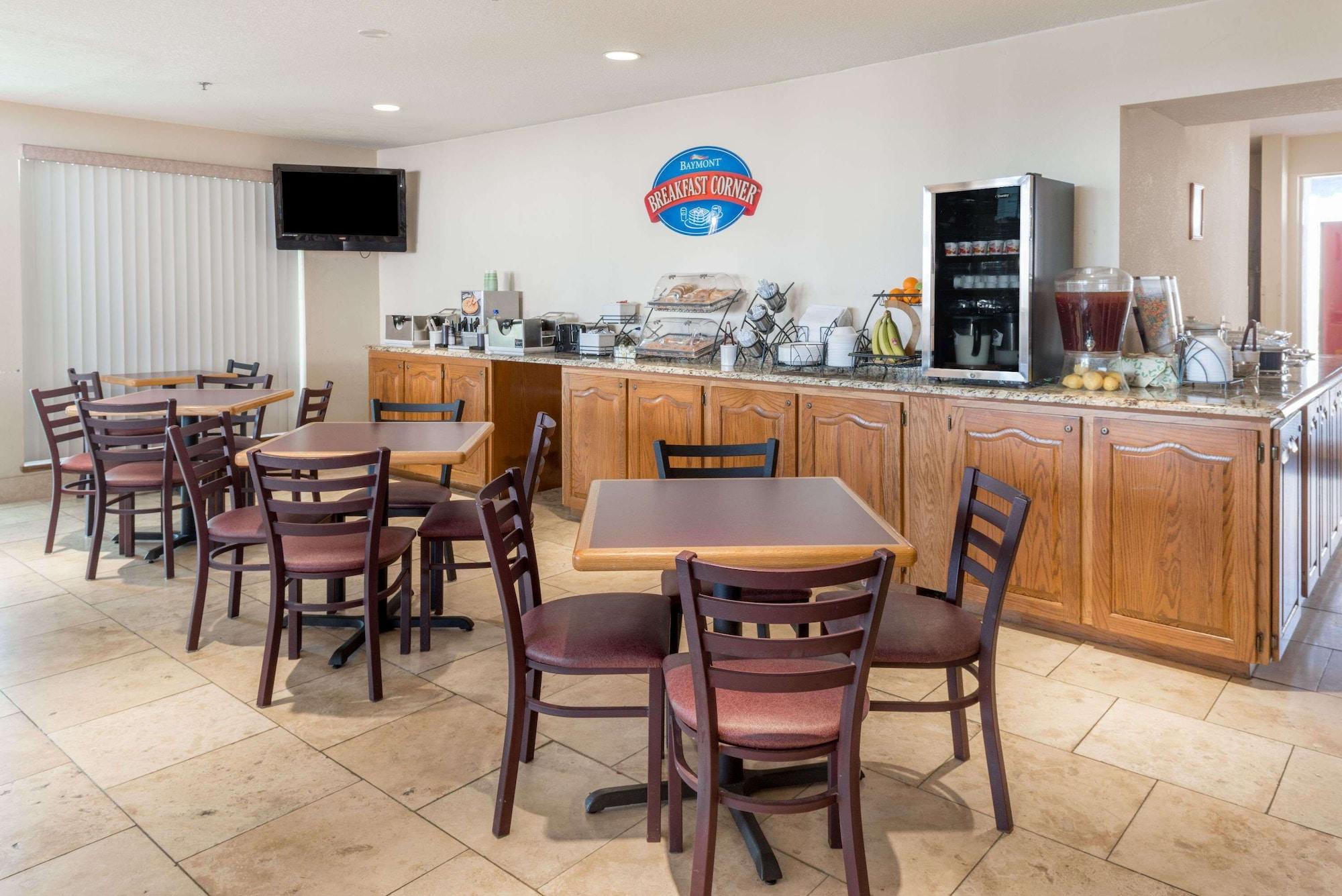 Restaurant Baymont by Wyndham Osage Beach