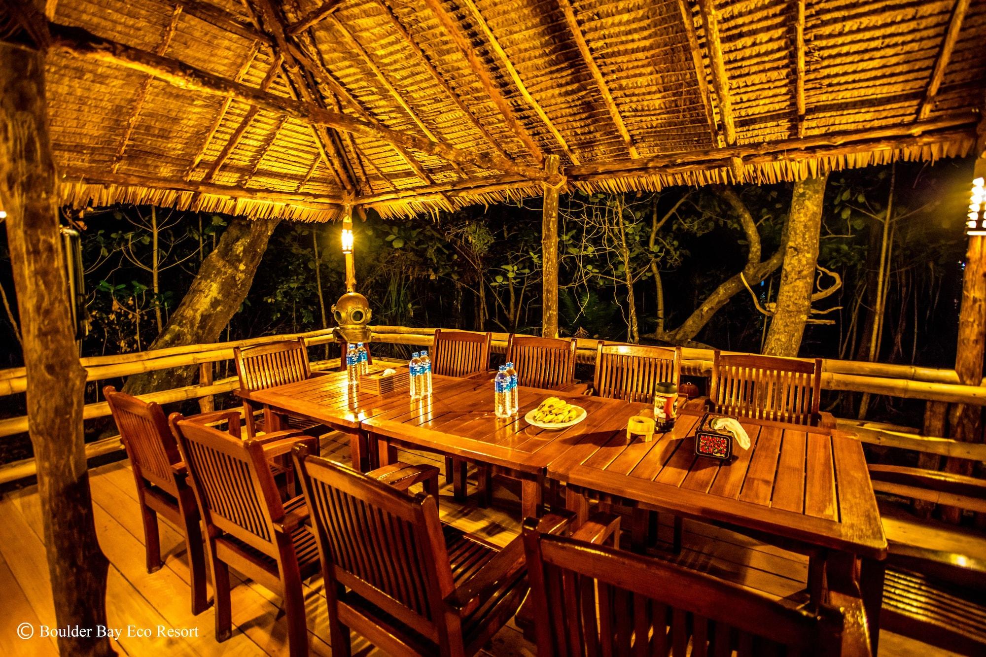Restaurant Boulder Bay Eco Resort - Nga Khin Nyo Gyee Island