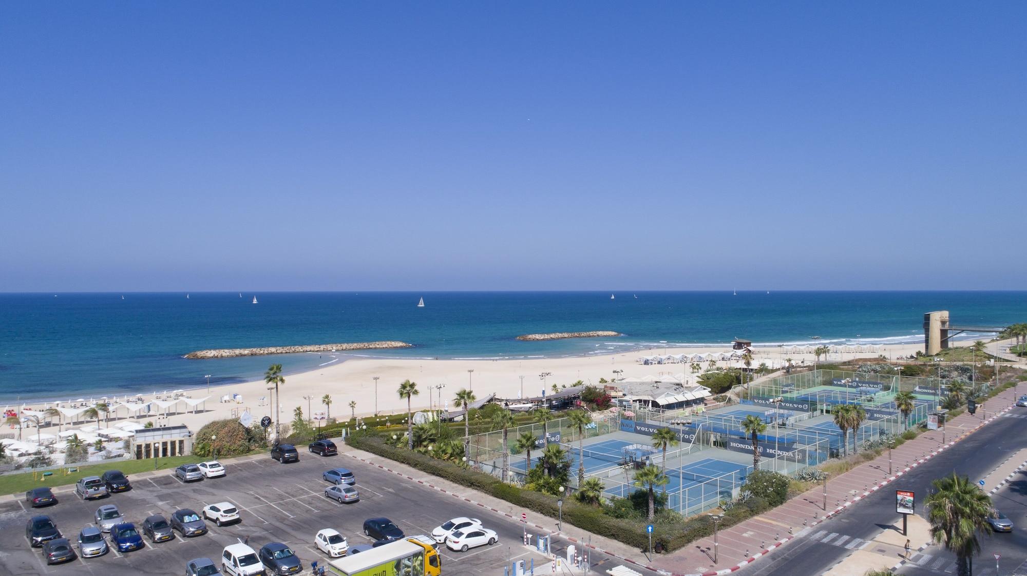 Playa Marine Heights Suites
