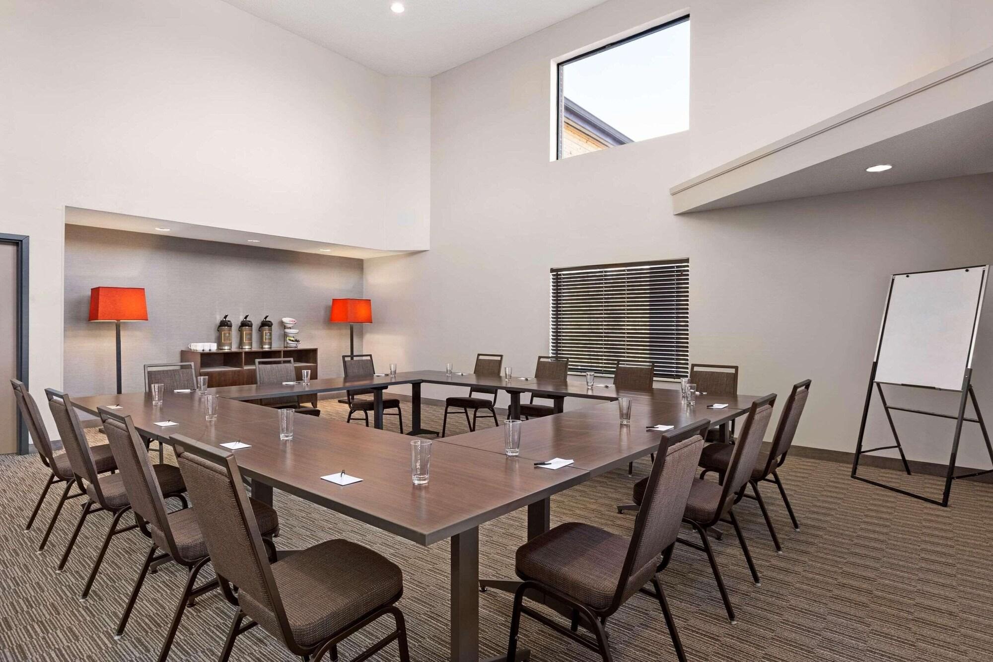 Sala de Reuniones Country Inn & Suites by Radisson, Dahlgren-King George, VA