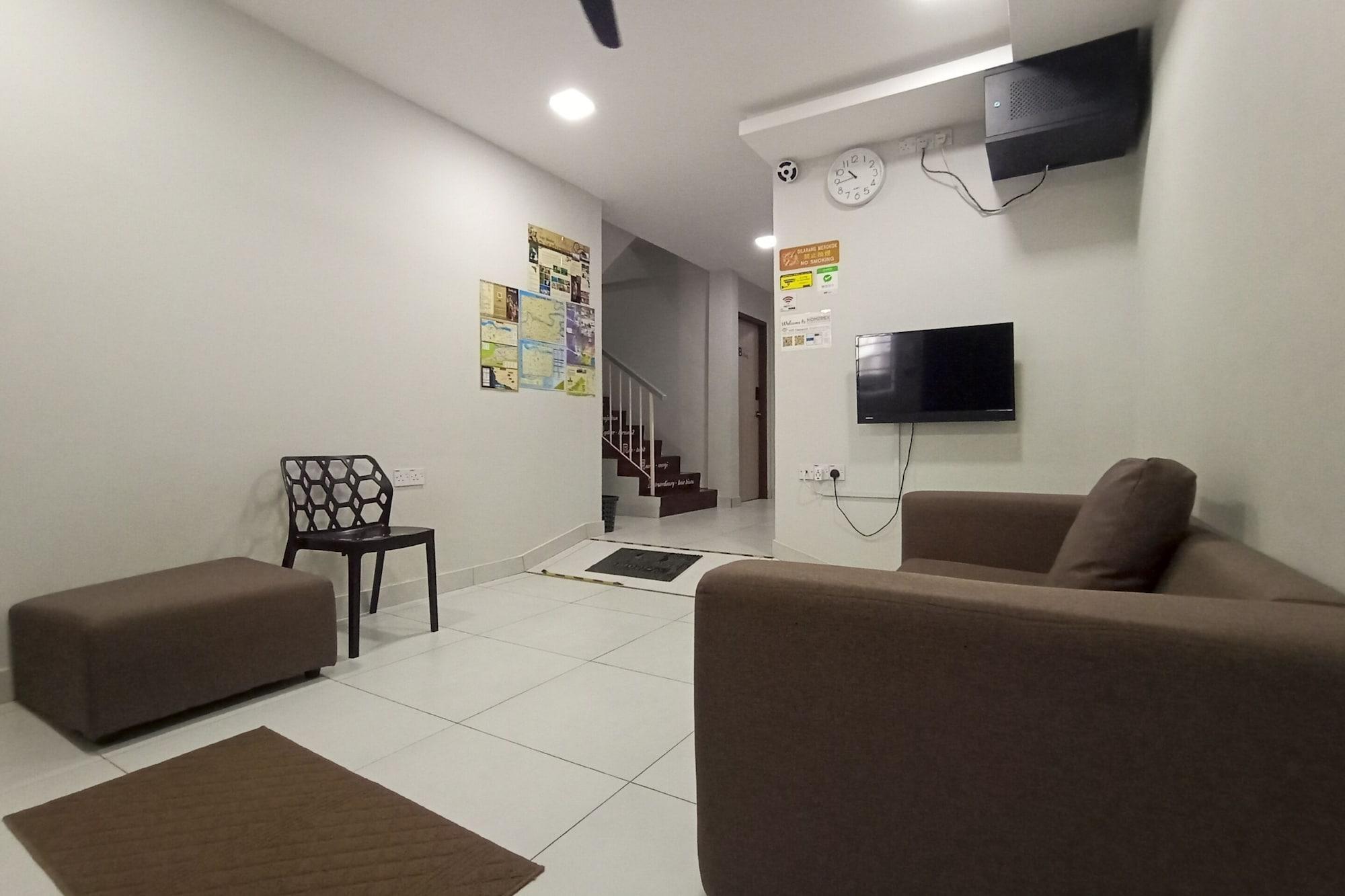 Vista Lobby OYO HOME 90261 Hom2rex Kuching Homestay