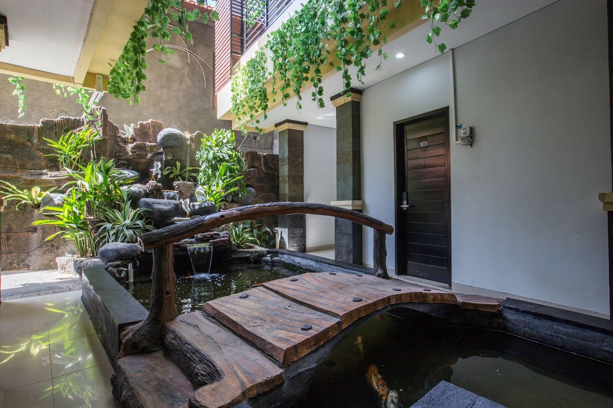 Vista Exterior OYO 1949 Vrindavan Residence