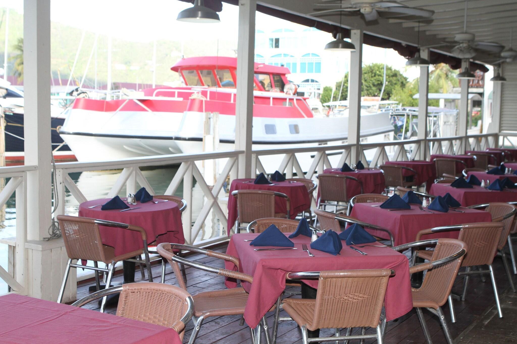 Restaurant Village Cay Hotel and Marina