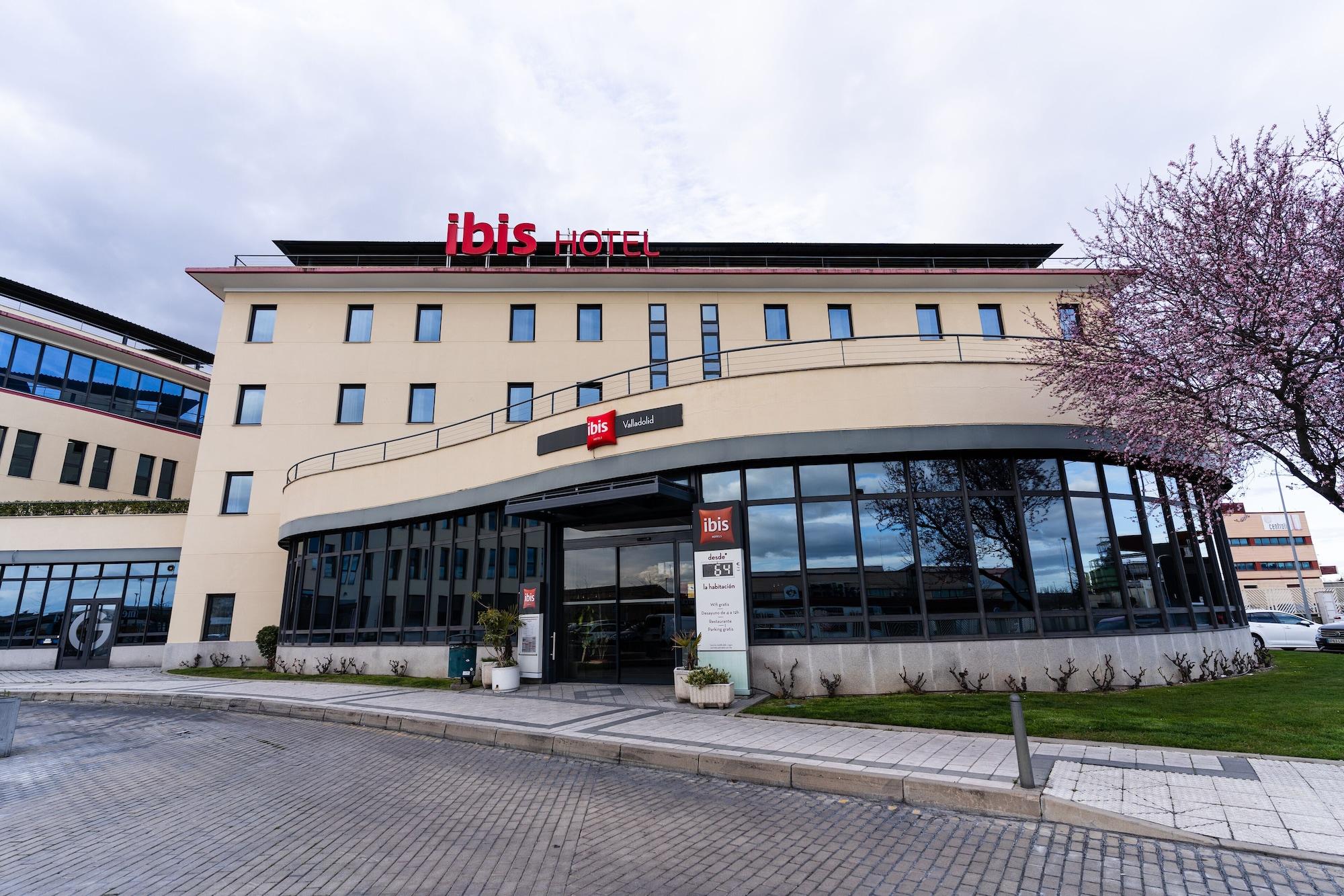 Vista Exterior ibis Valladolid