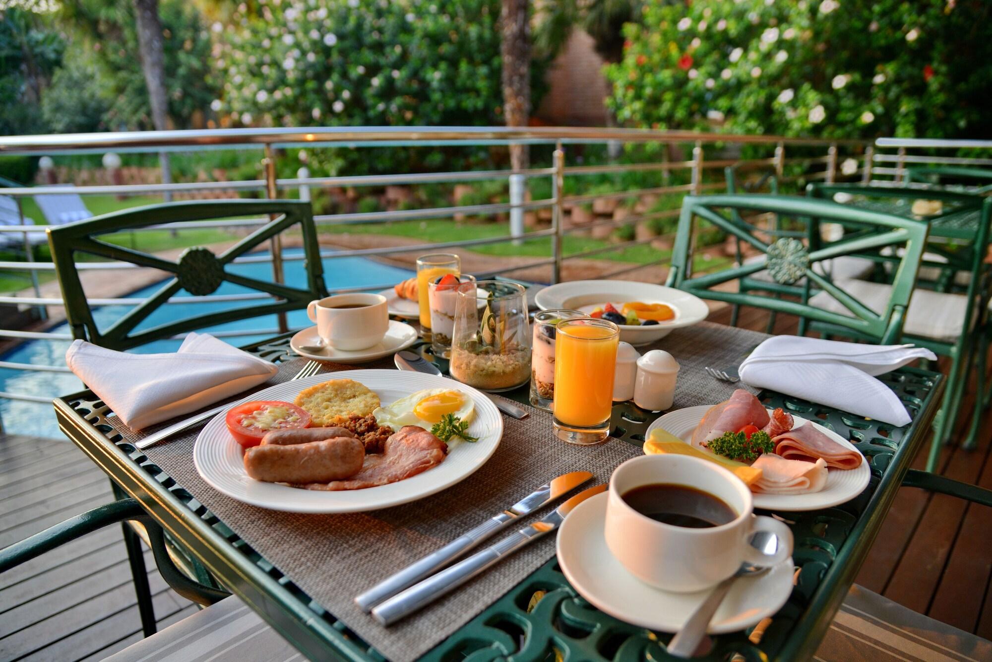 Restaurant Road Lodge Sandton Grayston Drive