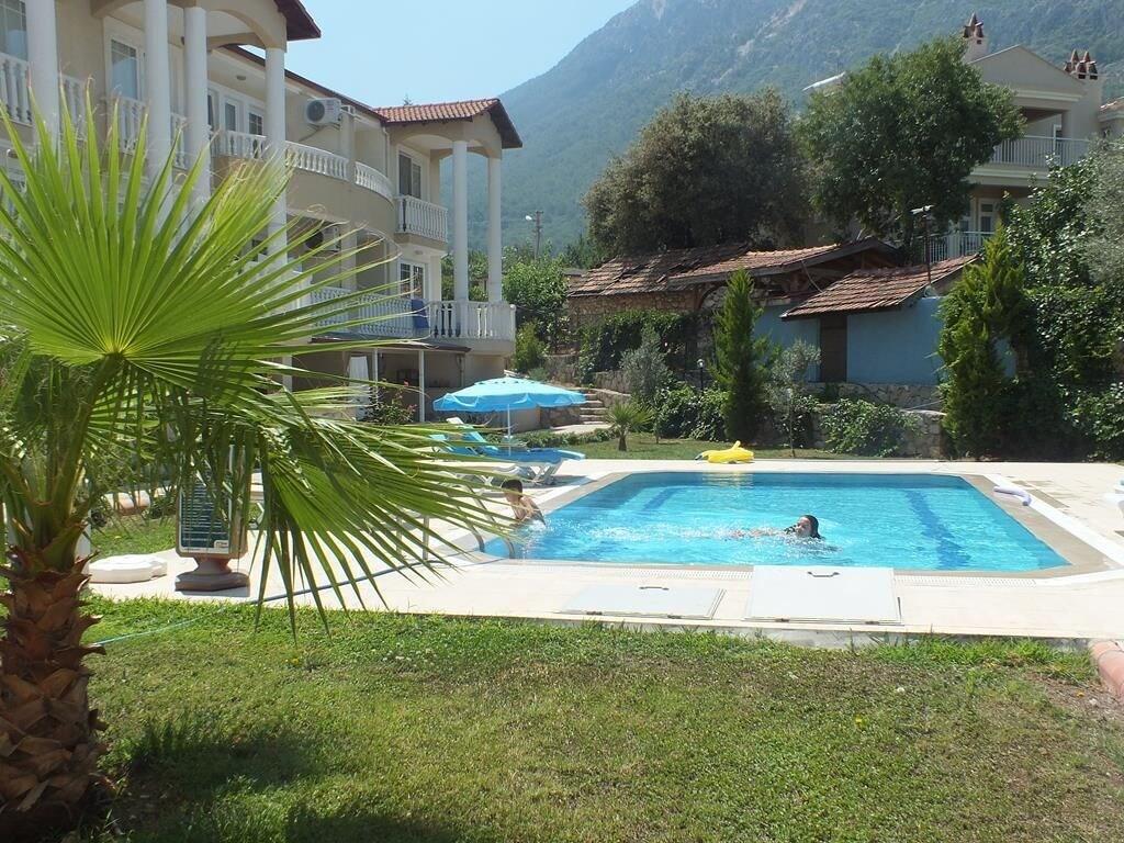 Vista Piscina NG Hisar Apart Otel & Restaurant