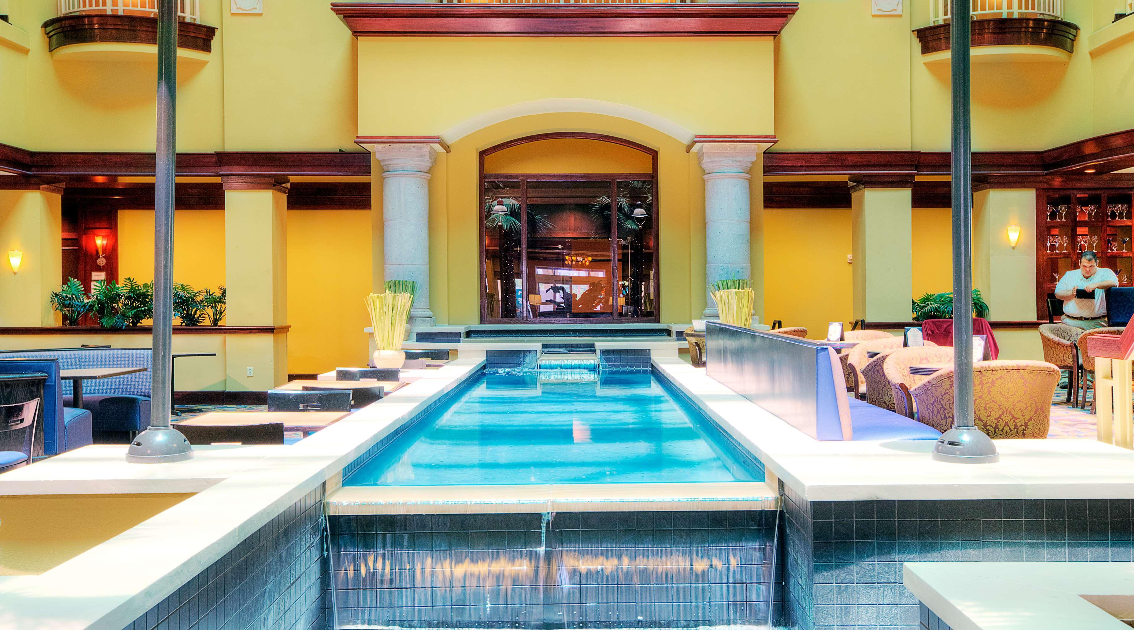 Vista Lobby Embassy Suites by Hilton Laredo