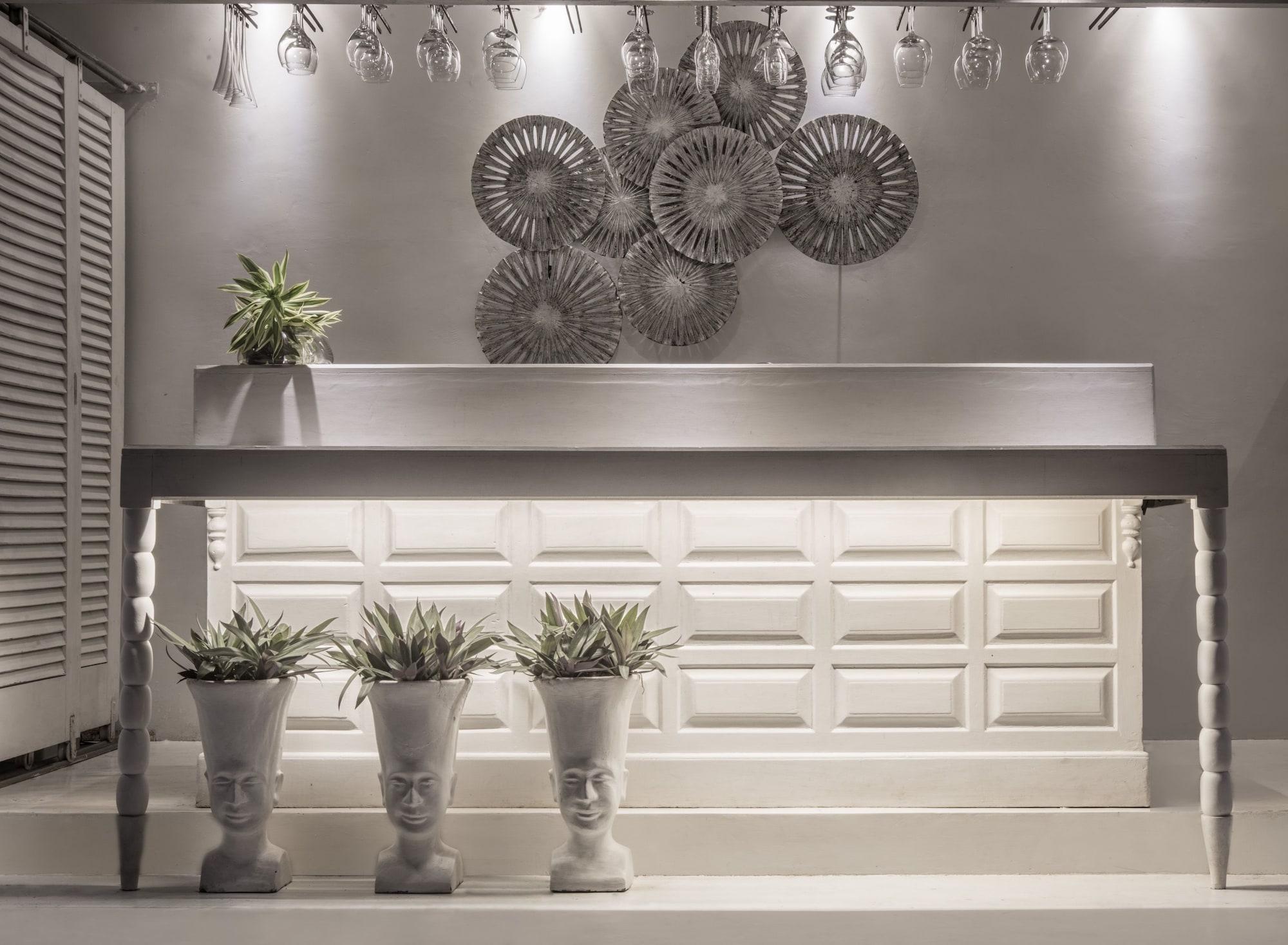 Bar/Salón W15 Escape