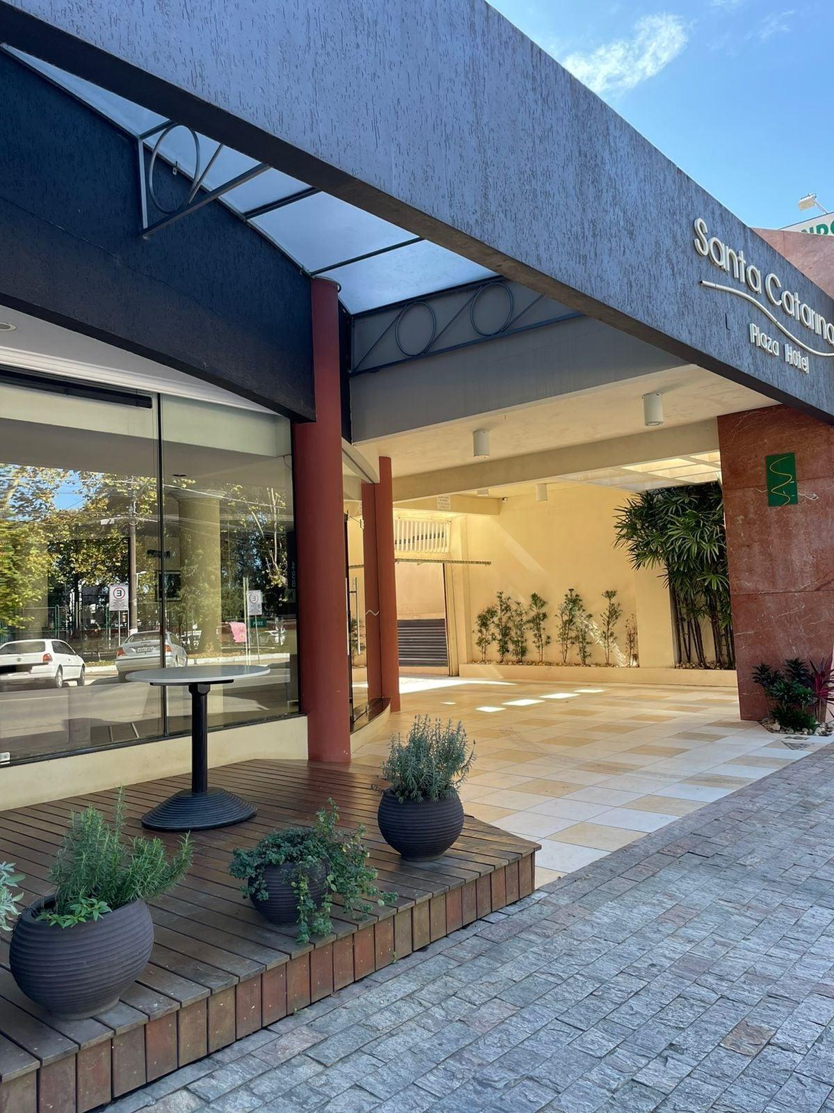 Vista Exterior Santa Catarina Plaza Hotel