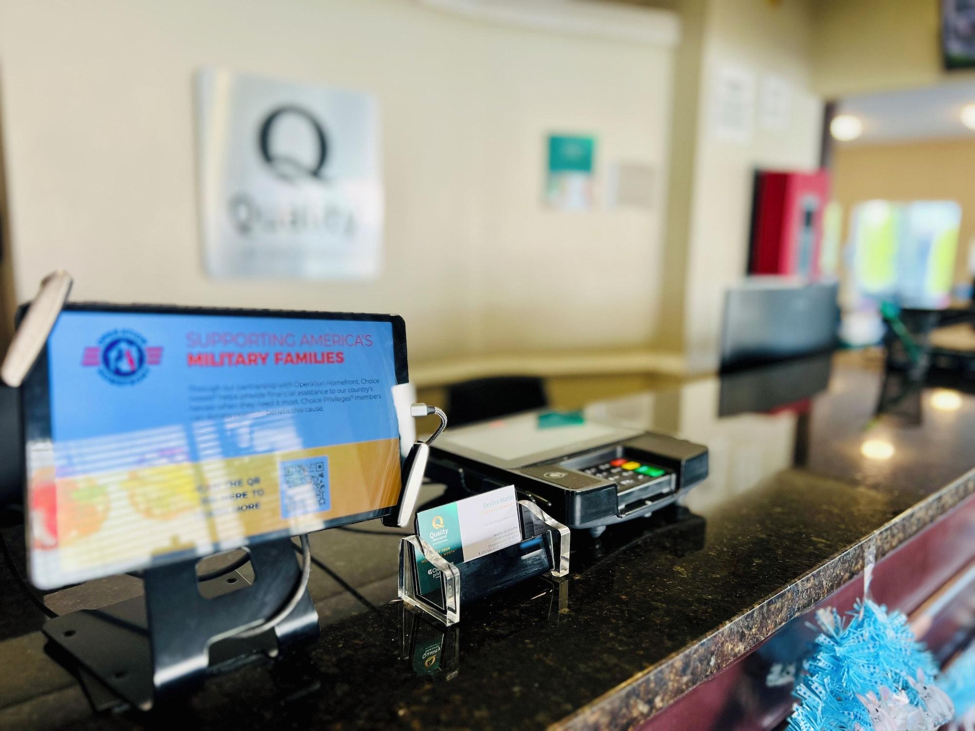 Vista Lobby Quality Inn & Suites Elizabethtown