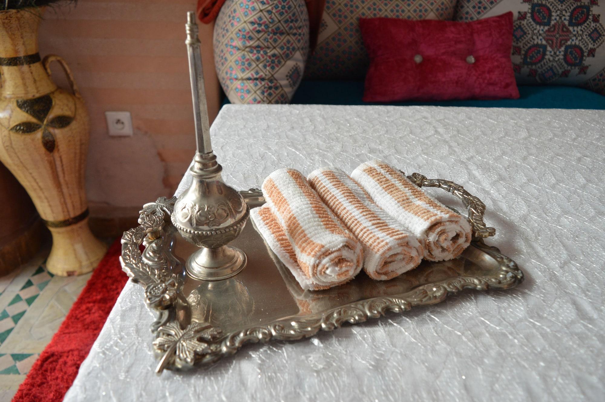 Instalaciones Recreativas Riad Bonheur