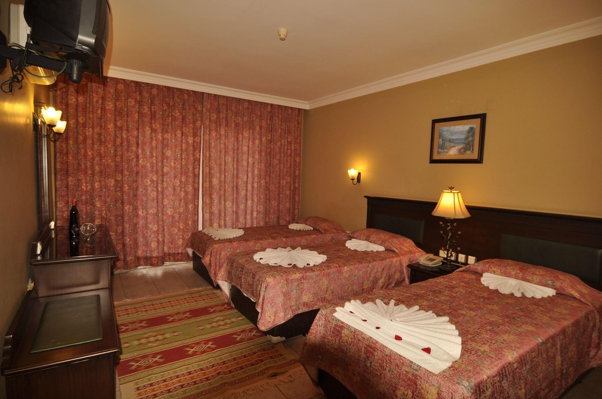 Habitación Club Dorado