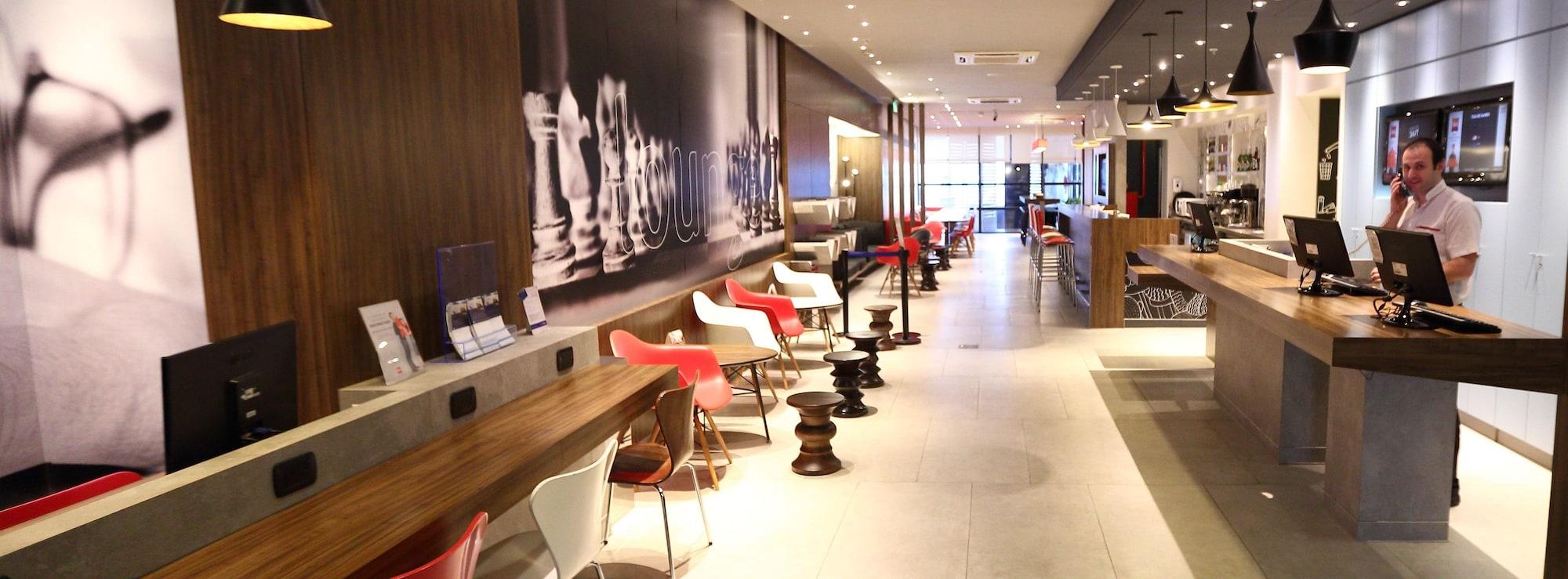 Vista Lobby ibis Buenos Aires Obelisco