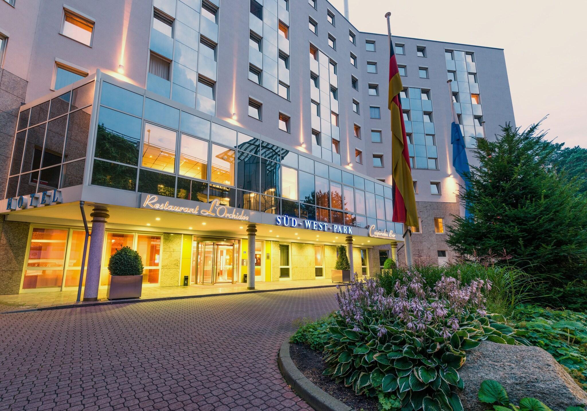 Vista Exterior NOVINA HOTEL Südwestpark Nürnberg