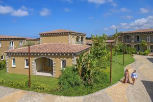 Alojamiento - Is Serenas Badesi Resort