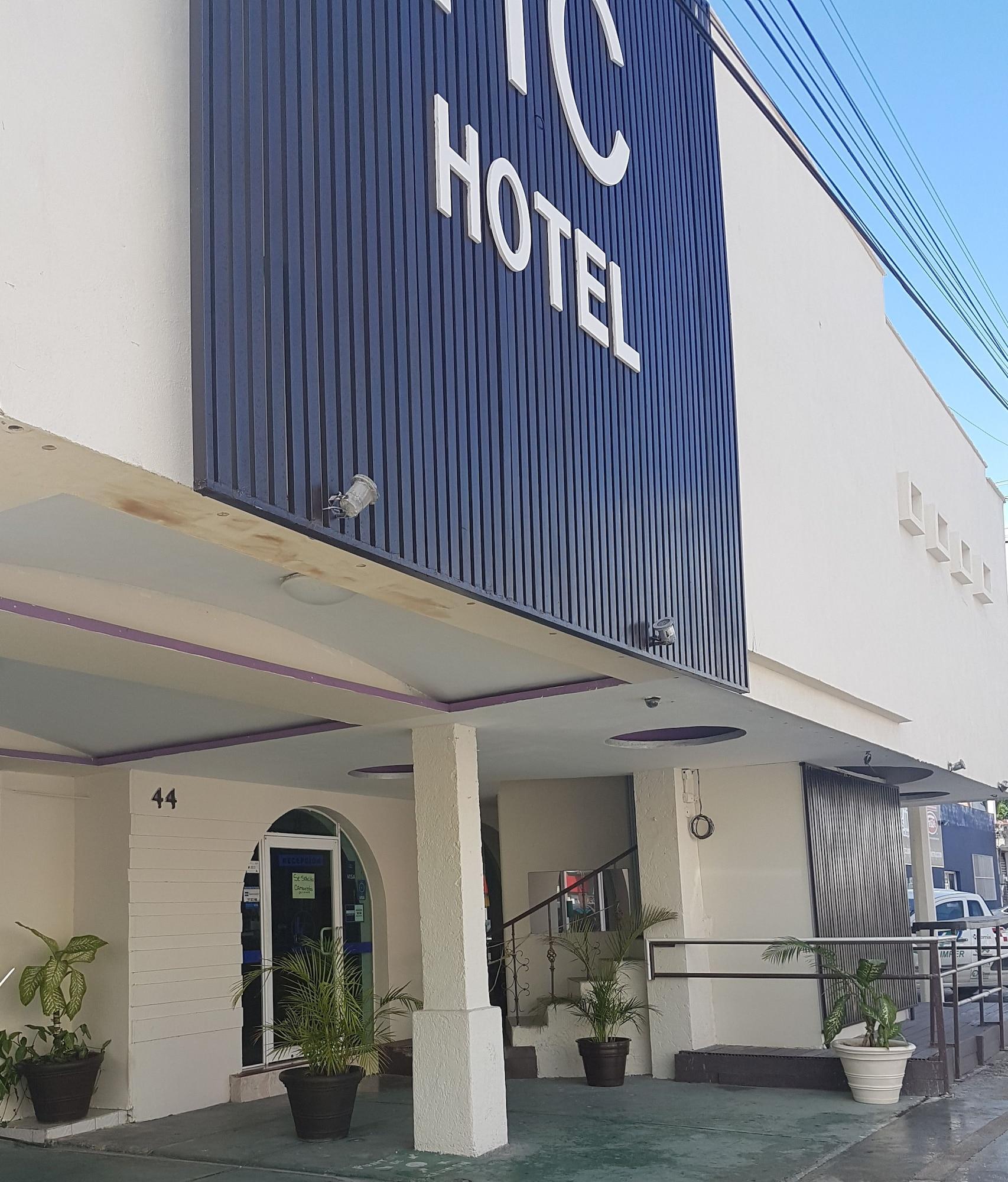 Vista Exterior Hotel HC Internacional