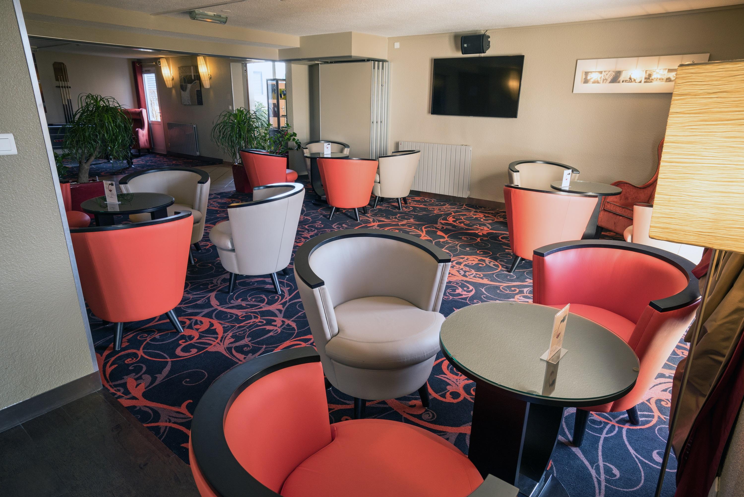 Vista Lobby Logis Hotel L'Oree De Chartres