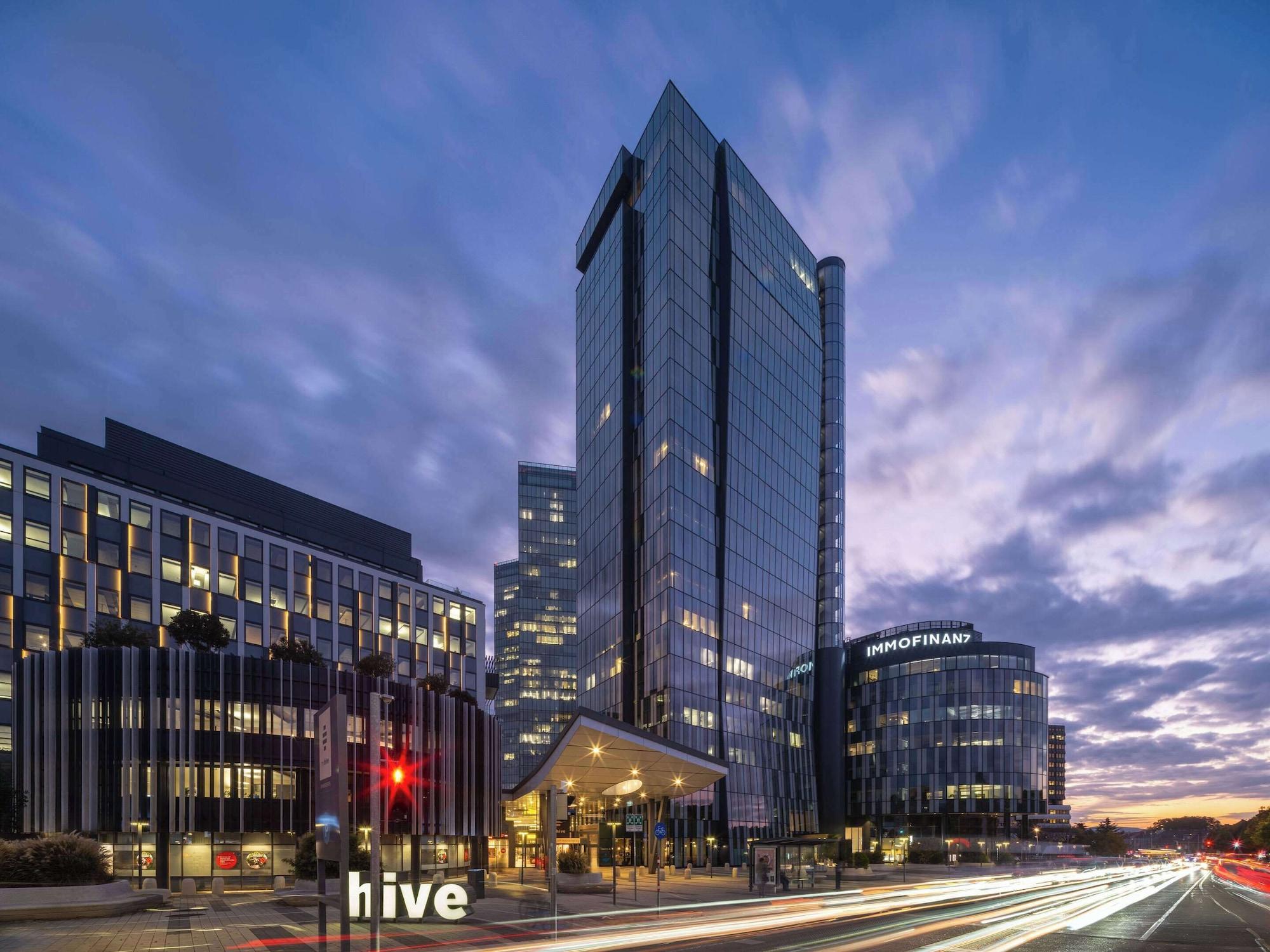 Vista Exterior Clarion Hotel Vienna South