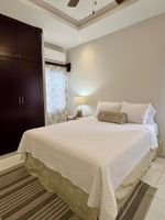 Alojamiento - 2-bedroom house in charming San Pedro Sula with AC, WiFi. Private House Valencia