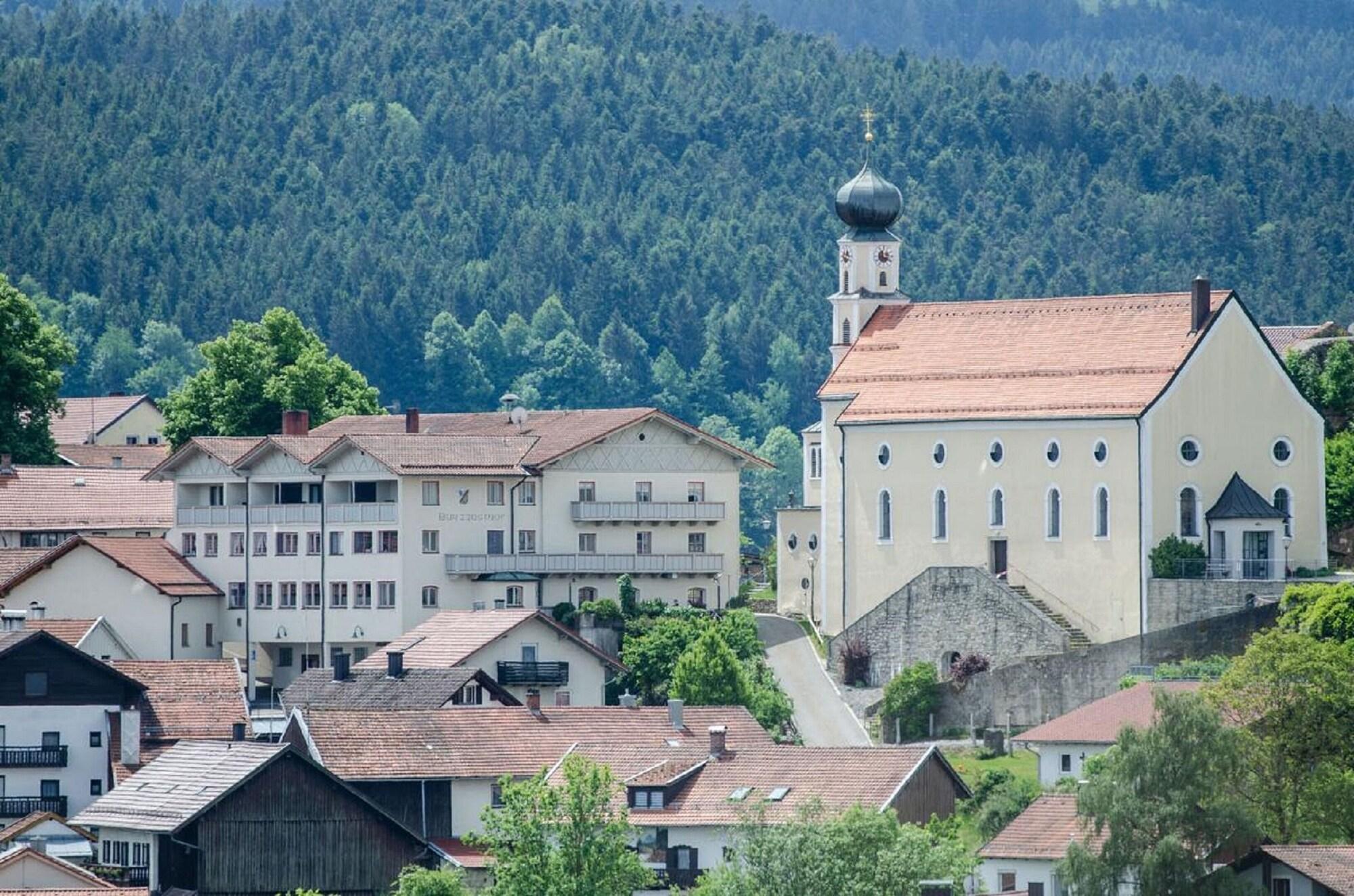 Varios Burggasthof Hauptmann