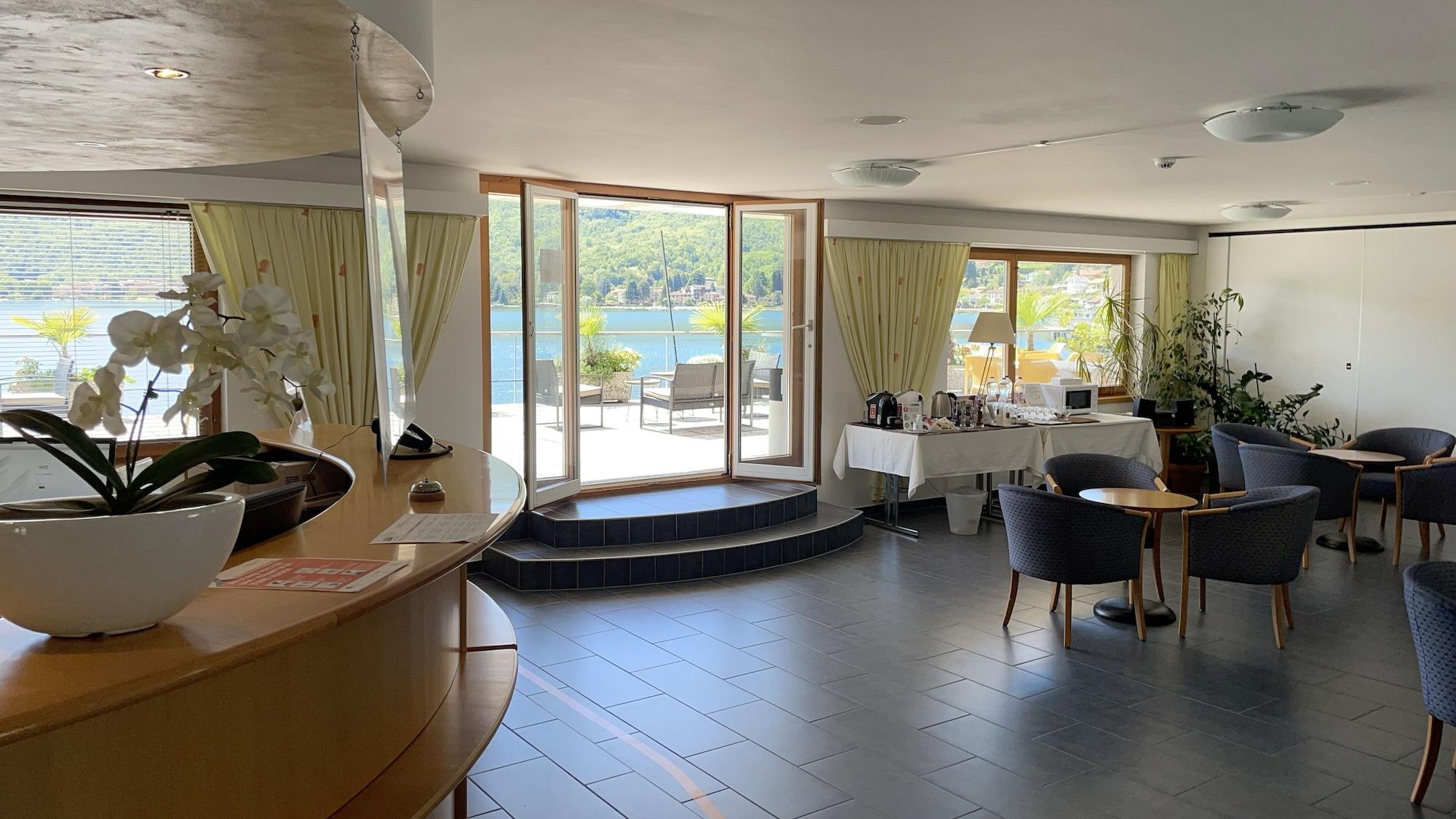 Vista Lobby Tresa Bay Hotel