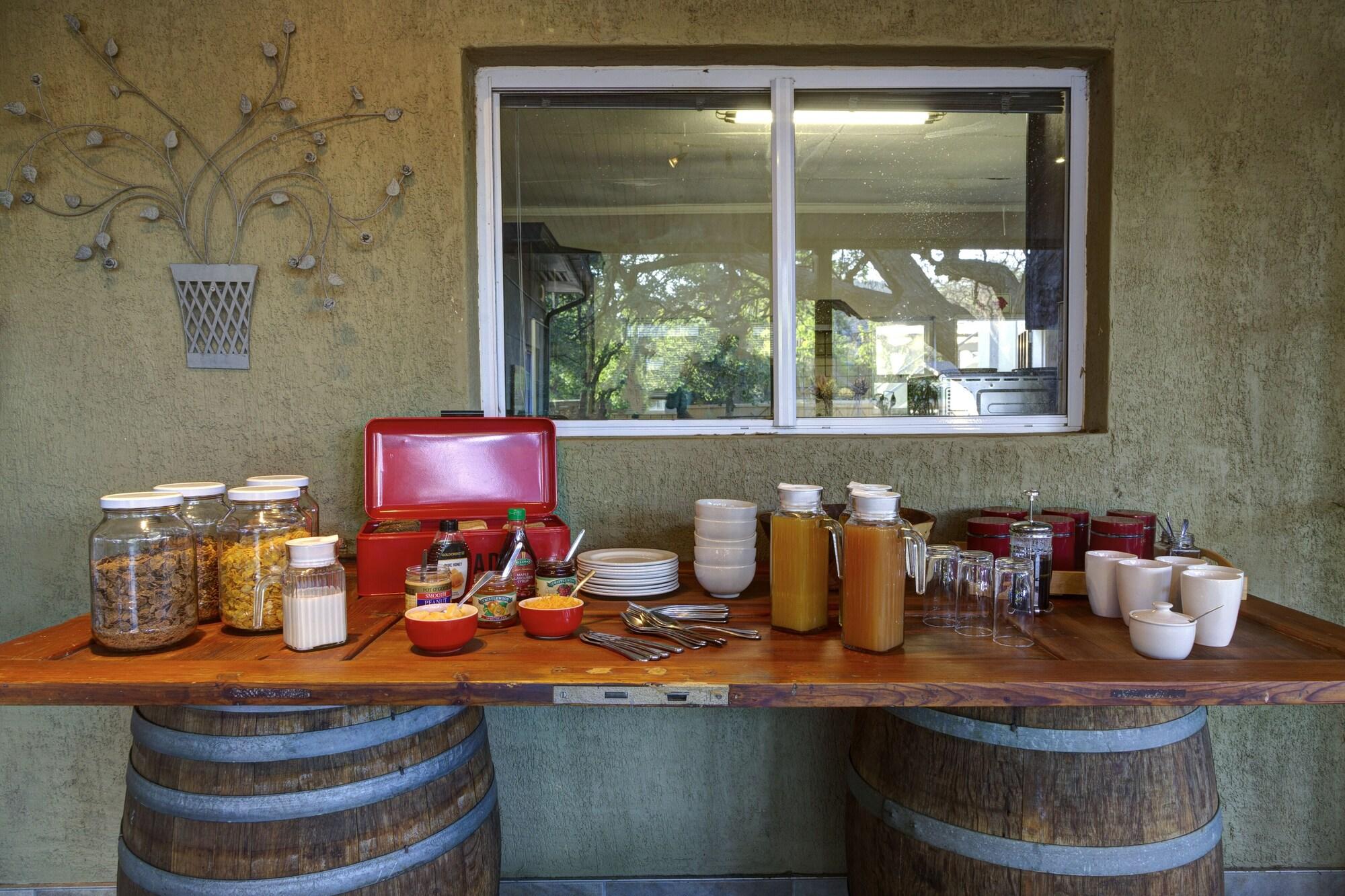 Restaurant Naankuse Travellers Inn - Hostel