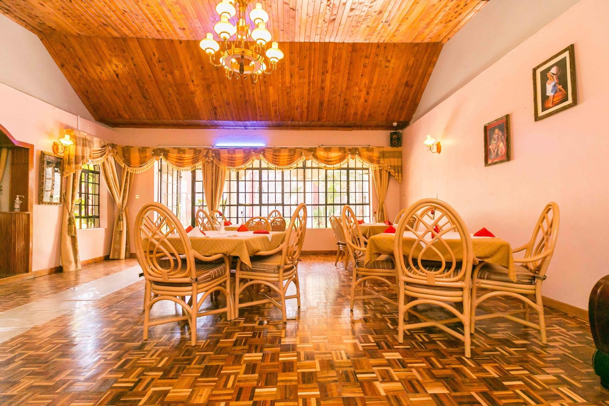 Restaurant Fahari Gardens Hotel