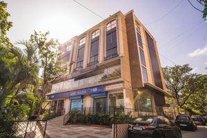 Alojamiento - HOTEL THE GRAND TARA