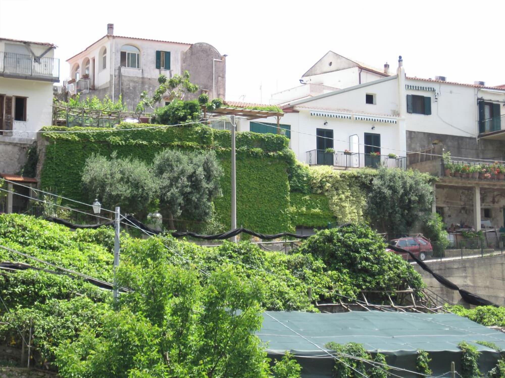 Varios Dint' a Torre Bed & Breakfast
