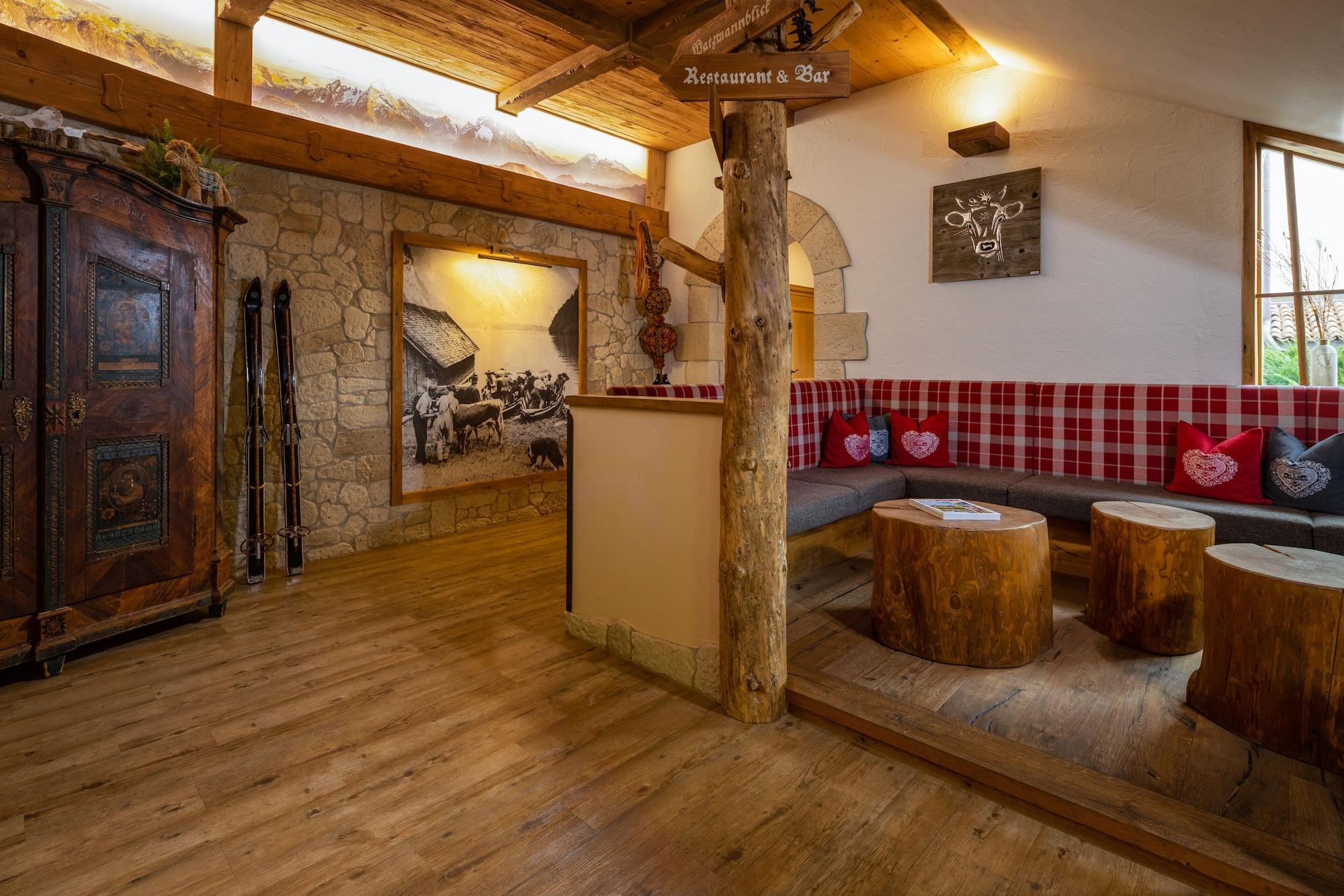 Vista Lobby Alm- & Wellnesshotel Alpenhof