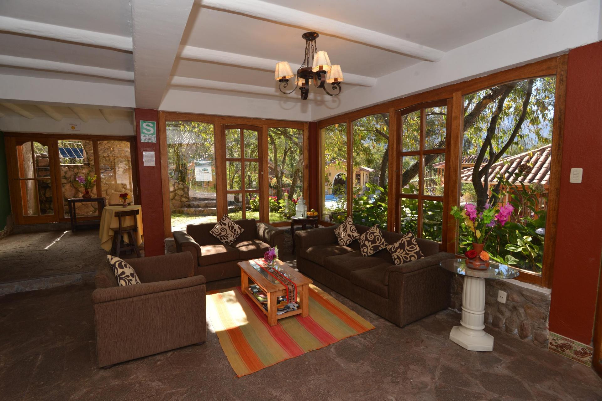 Vista Lobby Pisonay Pueblo