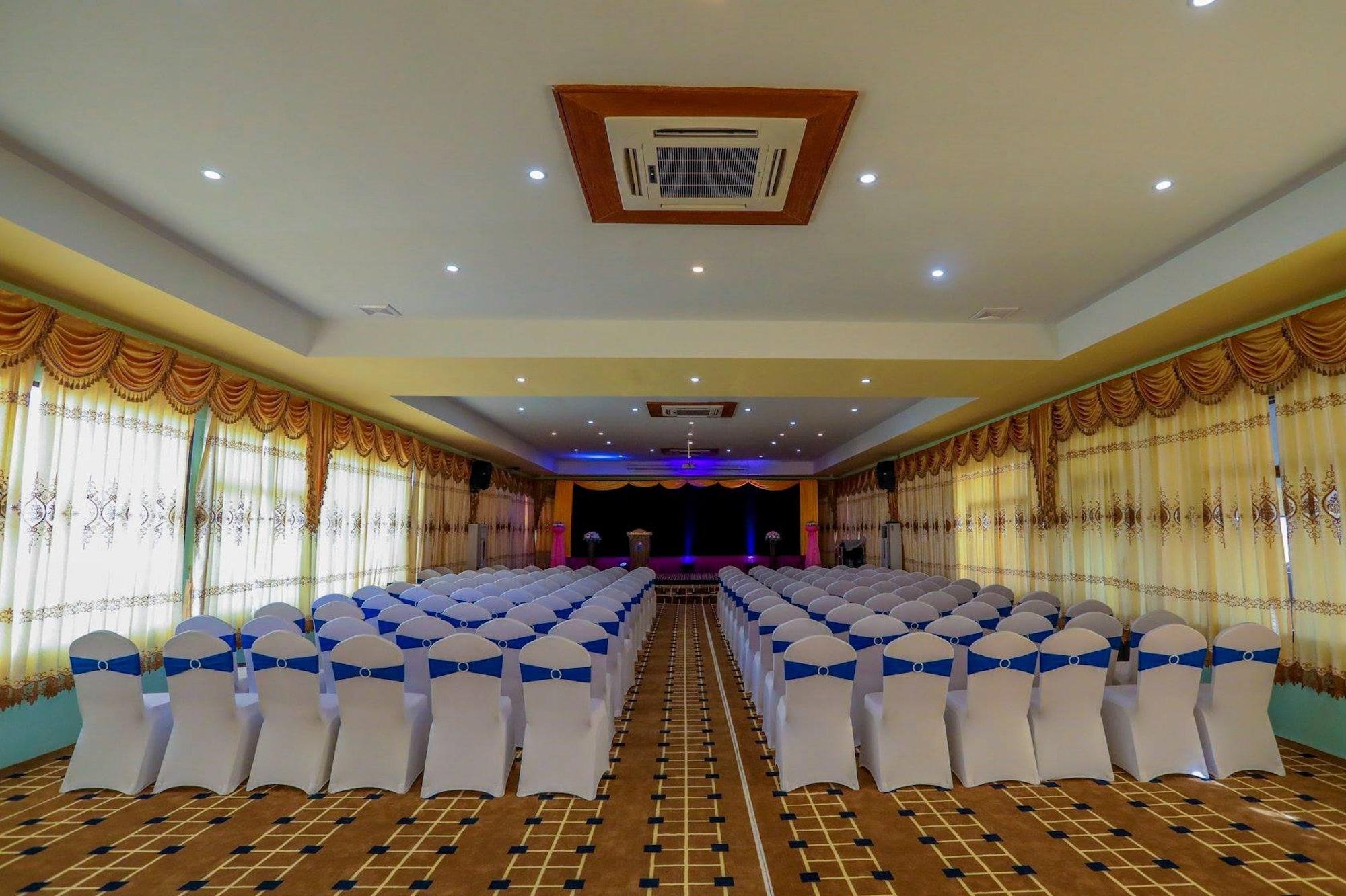 Sala de Reuniones Sakura Princess Hotel