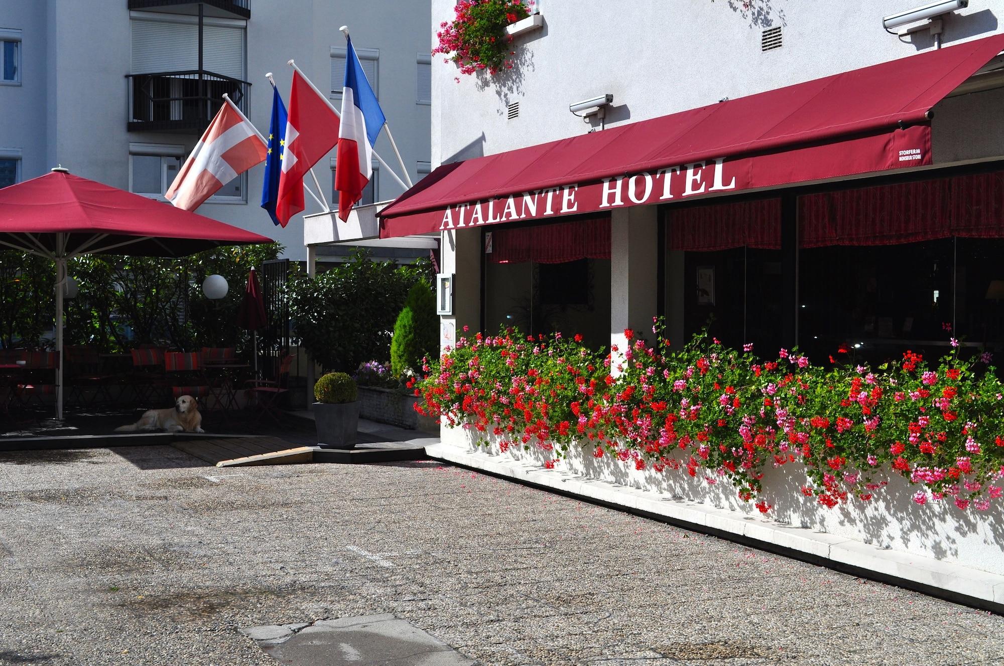 Vista Exterior Atalante Hotel