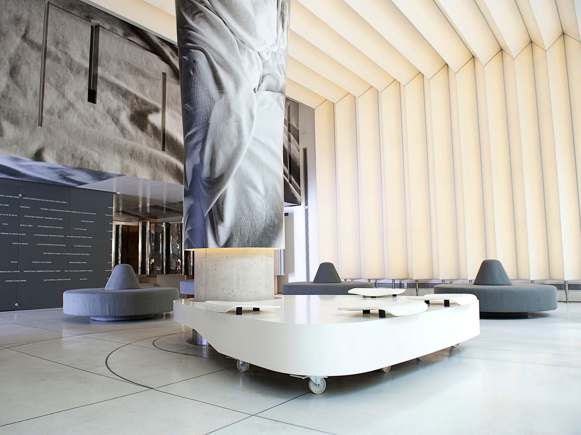 Vista Lobby Dazzler by Wyndham Recoleta