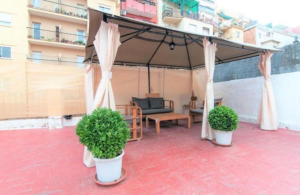 Comodidades del Alojamiento Room in Guest Room - Private Room With 200m2 Sunny Terrace 7