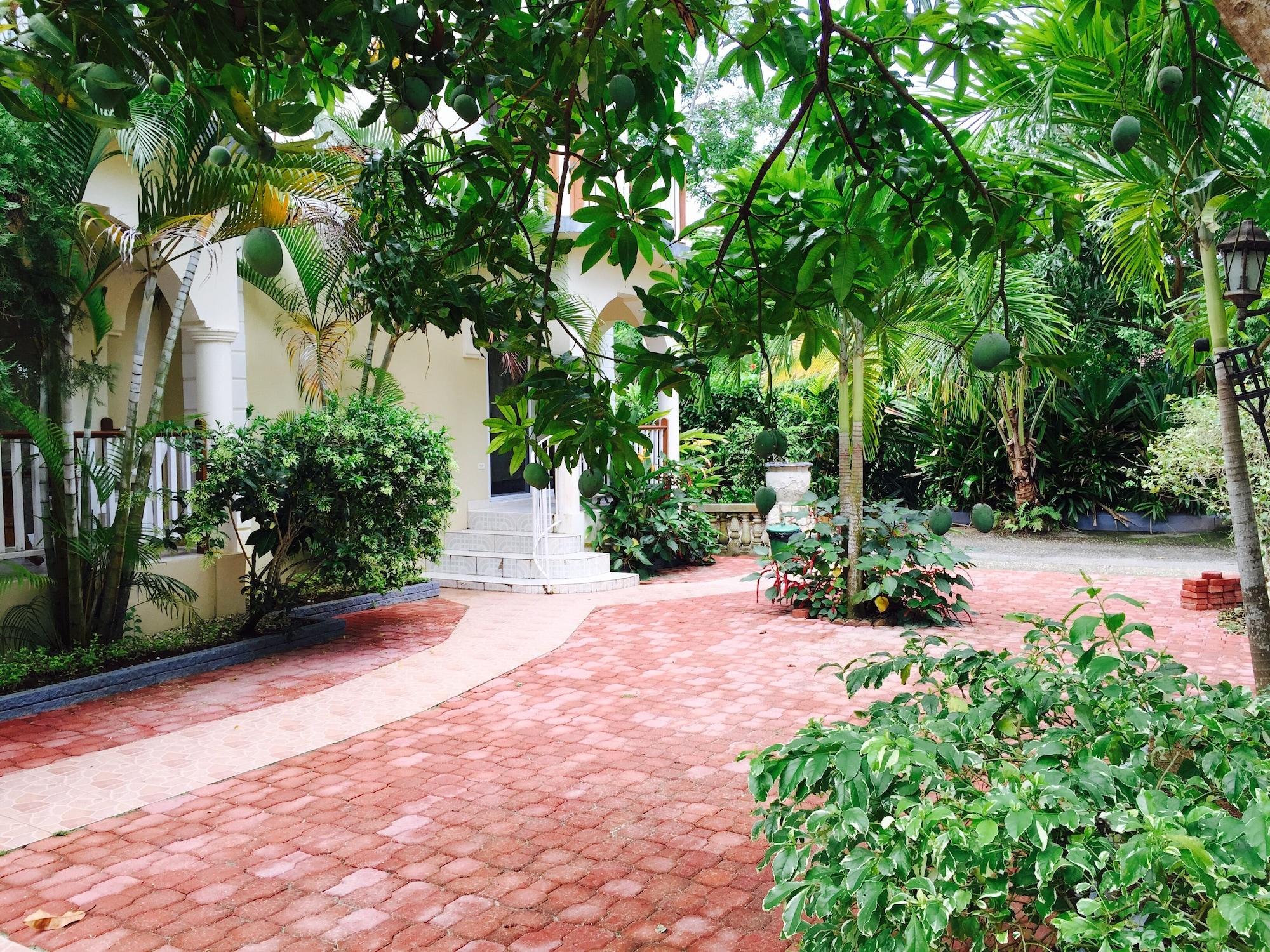 Vista Exterior Rayon Hotel